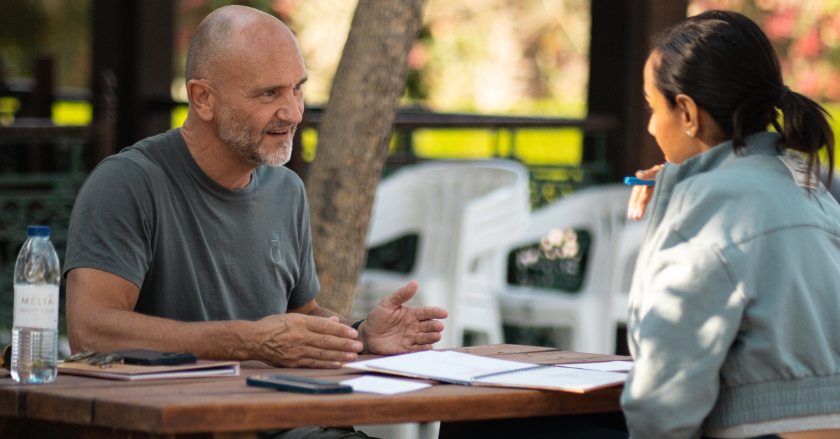 David Singleton coaching a client outdoors